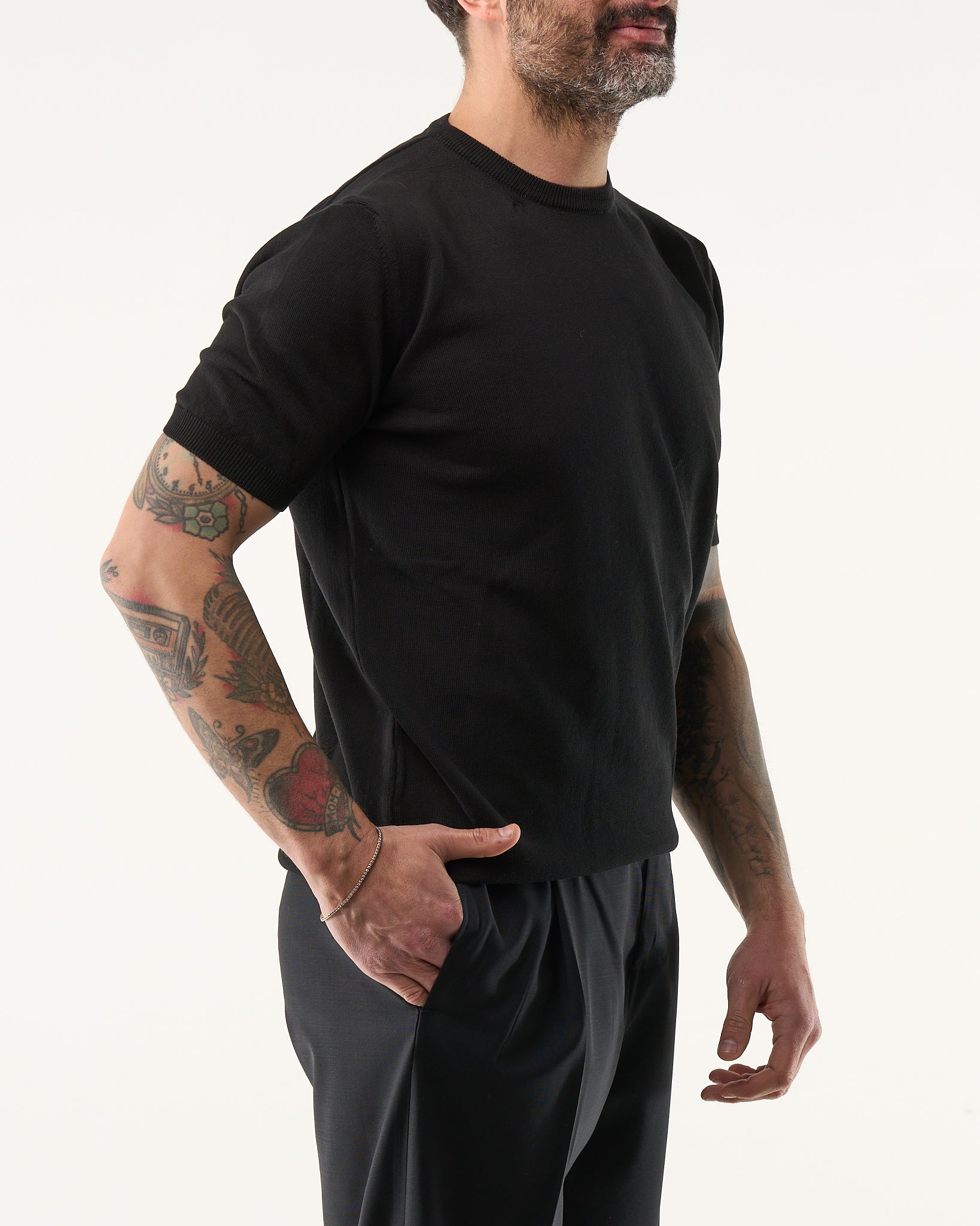 Maglia Girocollo in Filo a Mezza Manica Nero
