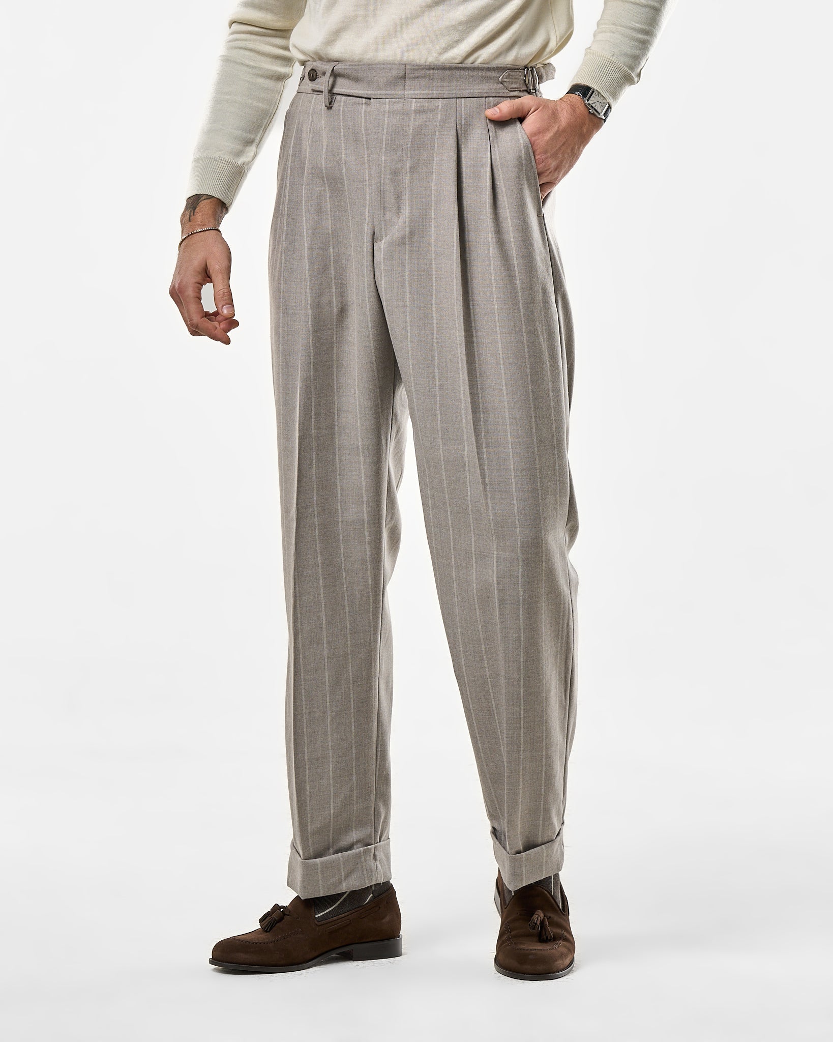 Pantalone Fondo Ampio e Fibbie Laterali in Lana Gessato Sabbia e Panna Matera