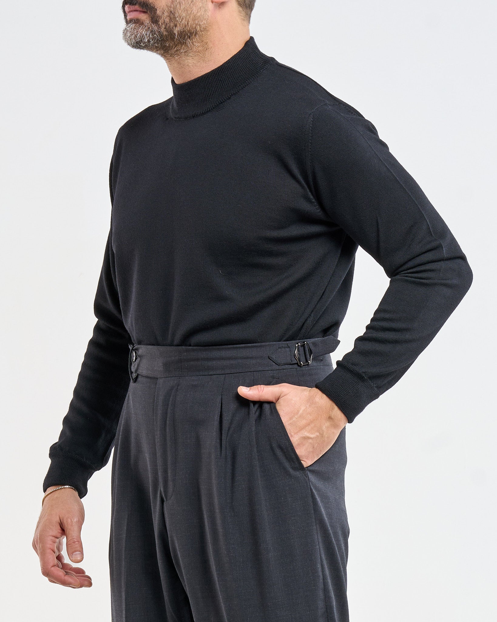 Mezzocollo in 100% Lana Merinos Nero