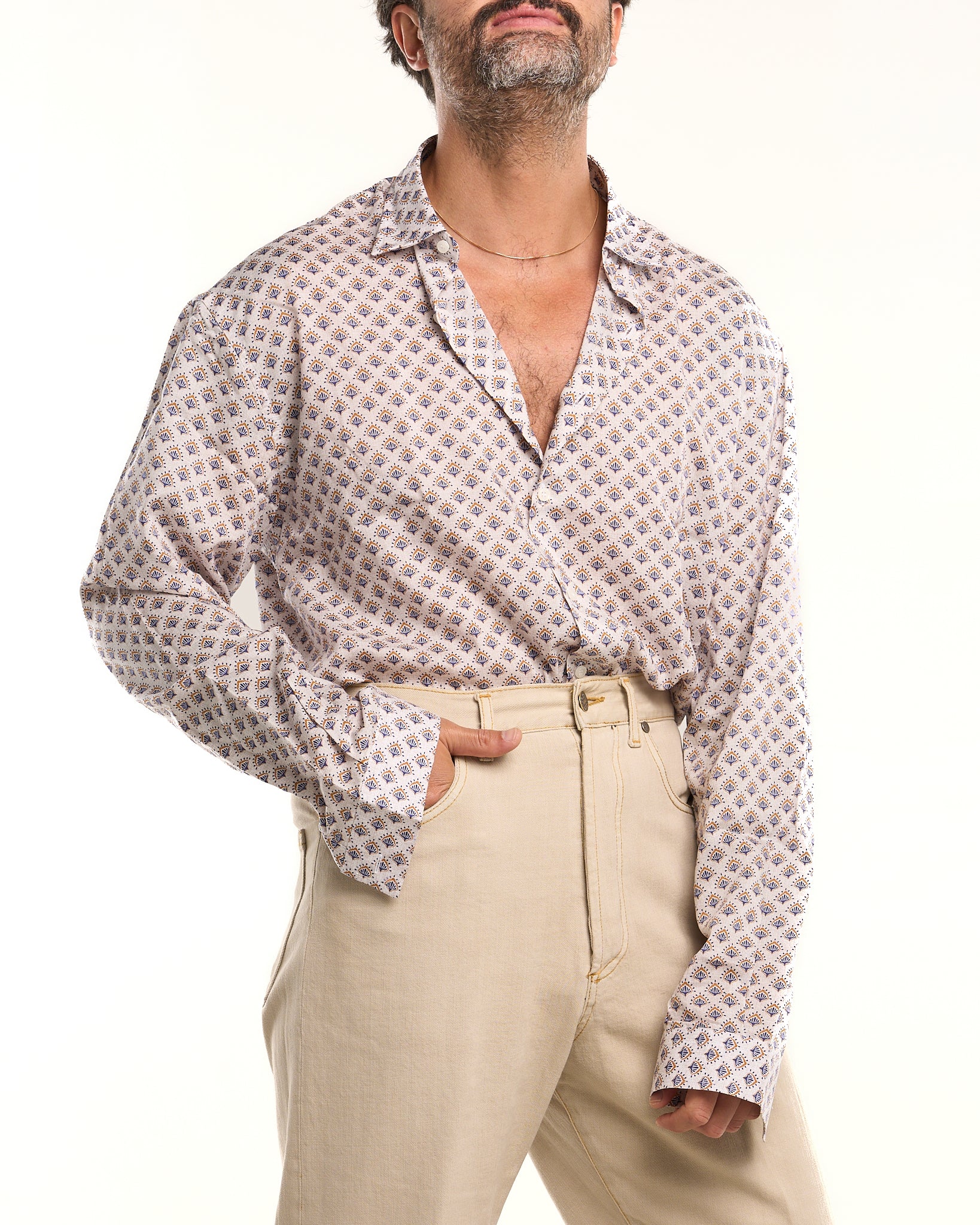 Camicia Oversize in Mussola di Cotone a Fantasia con Fiore Blu