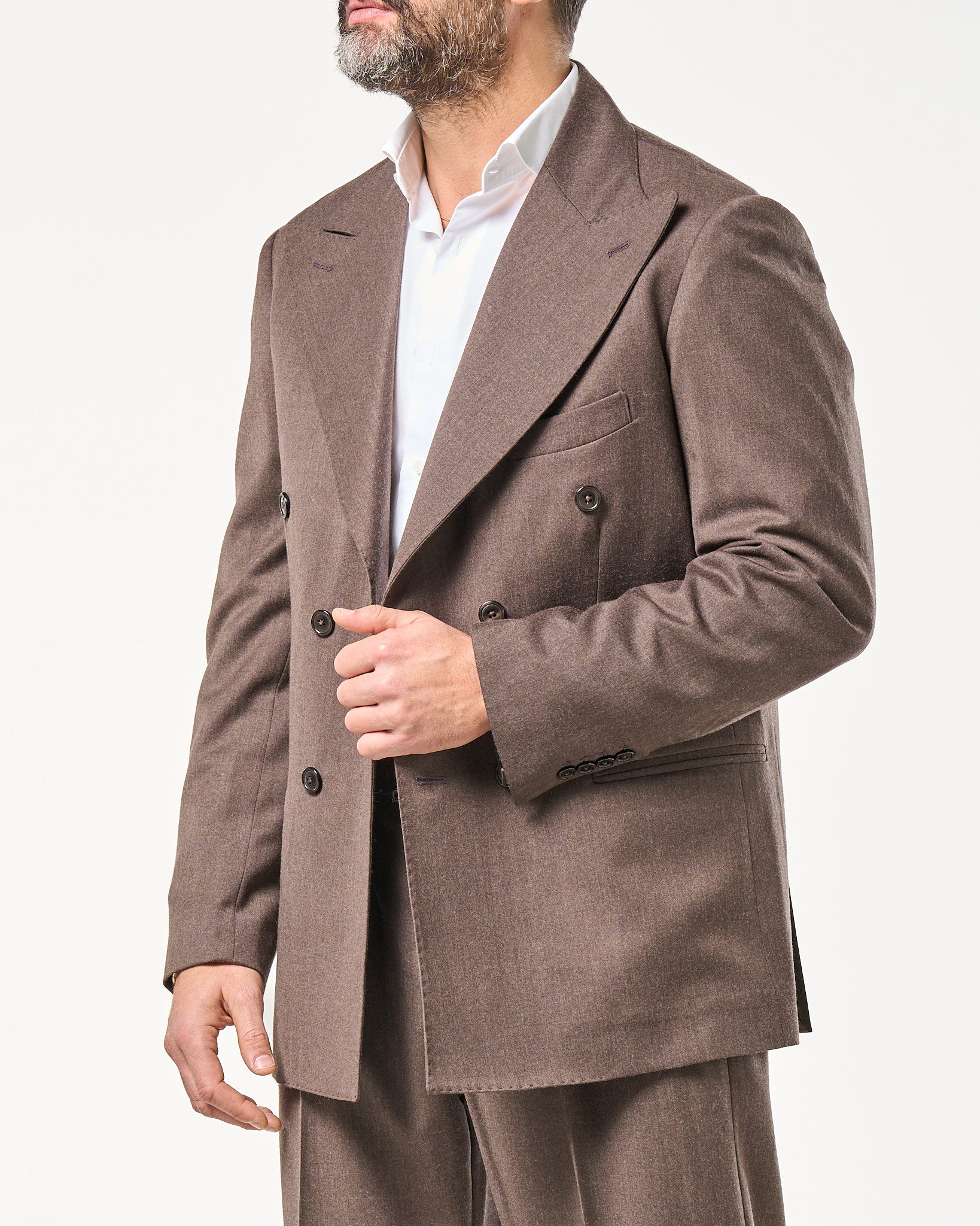Giacca Doppiopetto in Lana Foulè con Abbottonatura Centrale e Rever a Lancia Moro