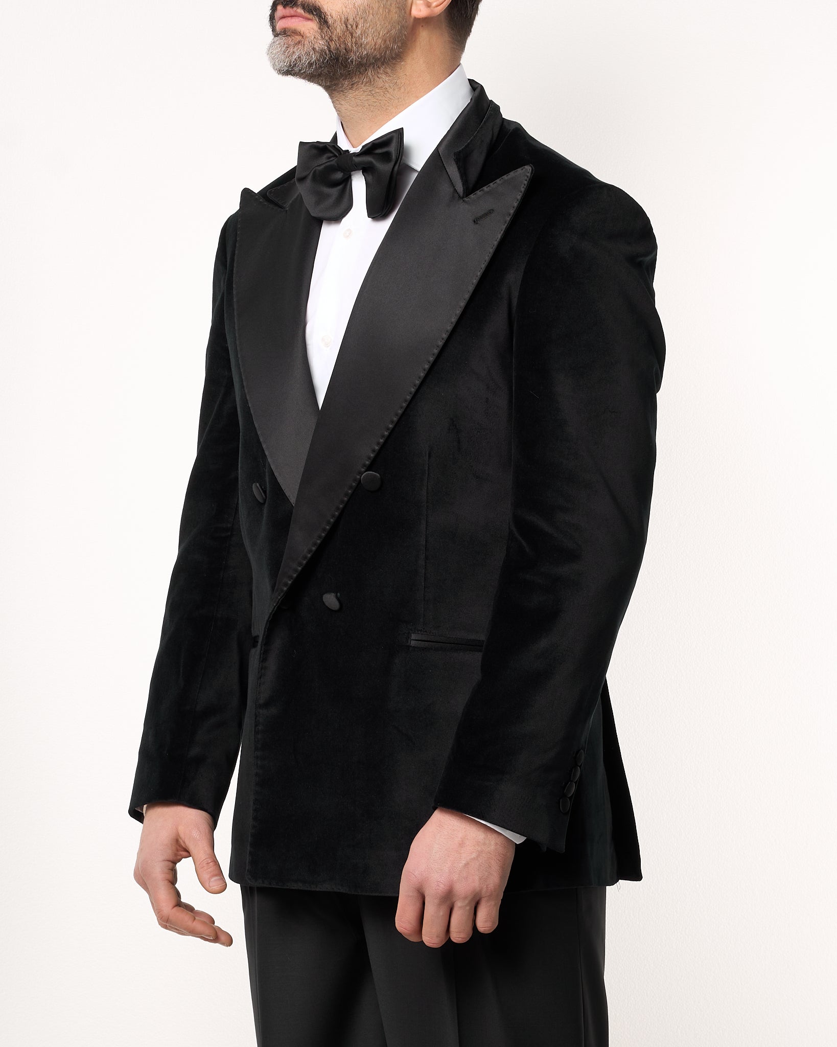 Giacca Smoking Doppiopetto con Rever a Lancia in Velluto Nero