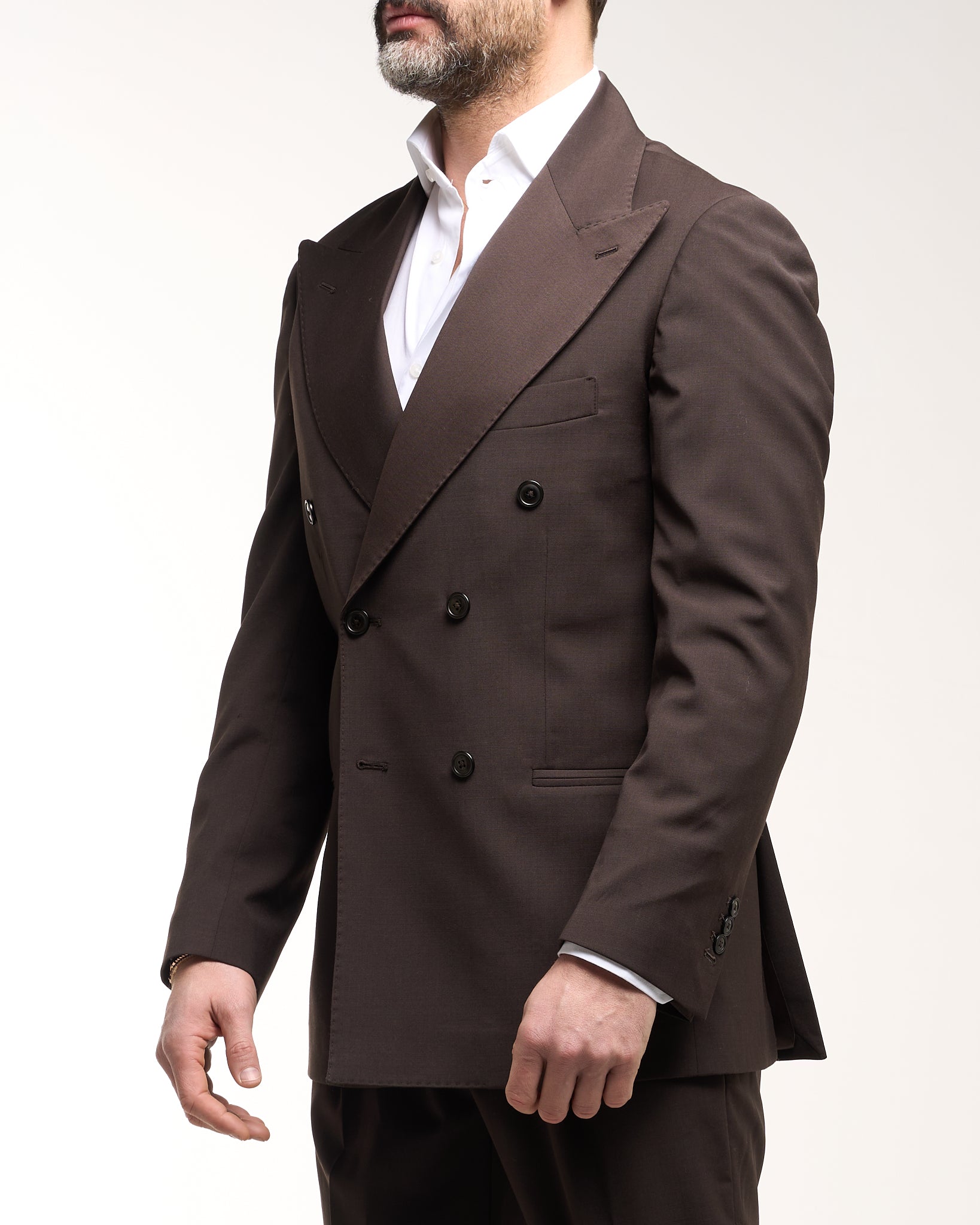 Chaqueta cruzada con cierre central y solapa de pico en color Burdeos Florencia